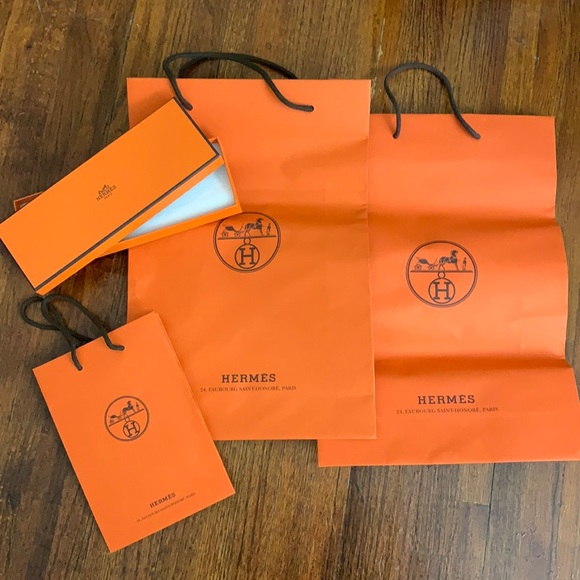 Hermès shopping bags, gift box and ribbons - Picture 2 of 6